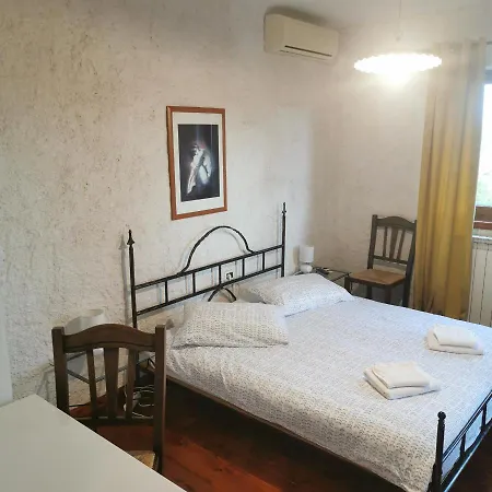 Bed & Breakfast Feral 3*