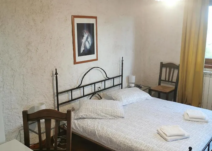 Bed & Breakfast Feral 4*