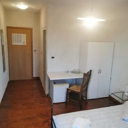 Bed and Breakfast Feral Ρόβινι
